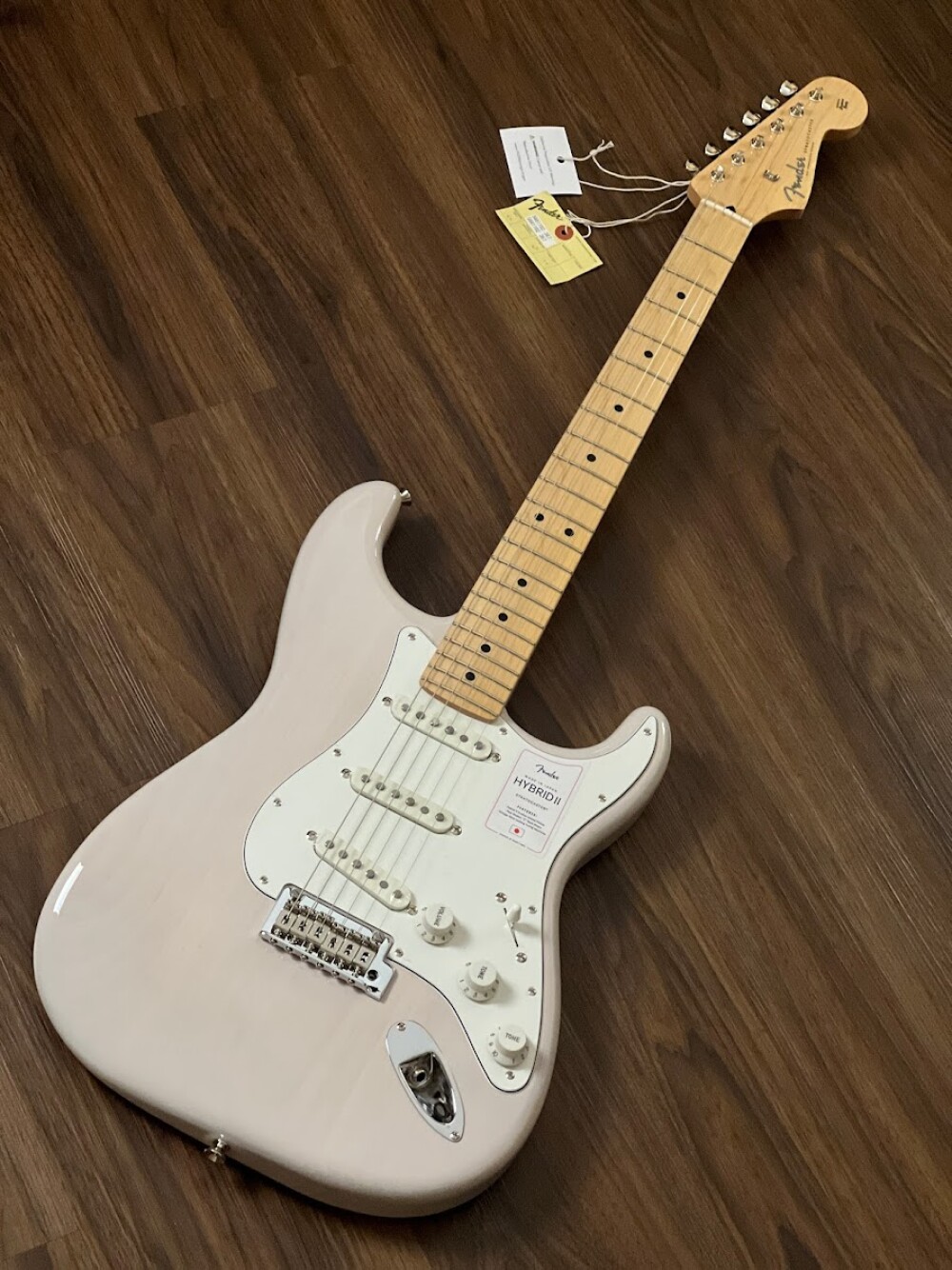 Fender Japan Hybrid II Stratocaster with Maple FB in US Blonde